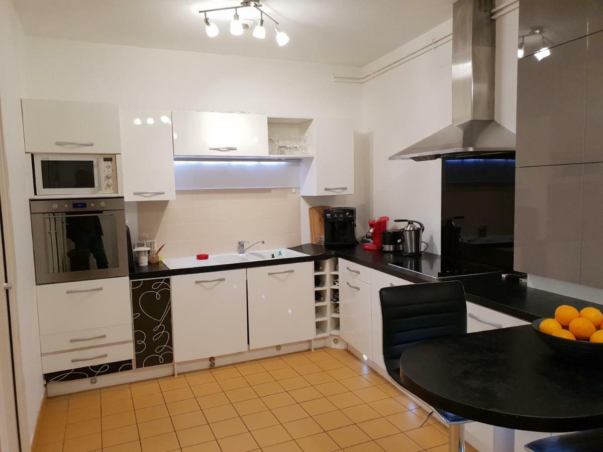 Grand Appartement En Centre Ville Мец Екстер'єр фото